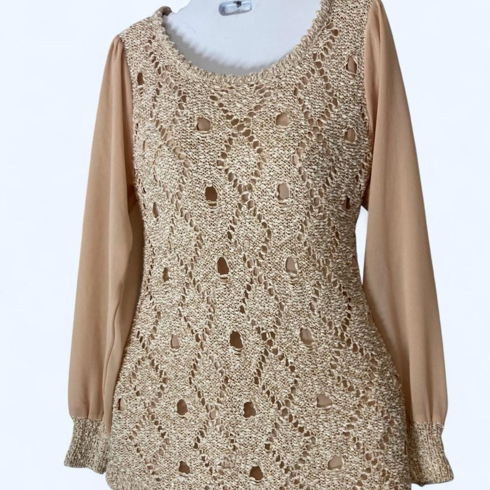Cream crochet top with sheer sleeves and bow gold rhinestones details in back S